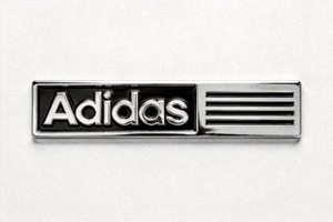 知名运动品牌Adidas合作伙伴Logo - 三条纹经典设计